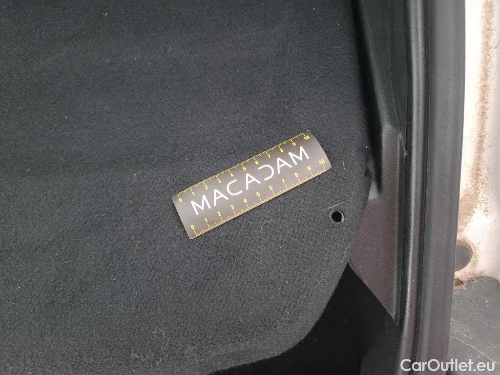  Peugeot  208  Premium 1.5 HDi 100CV BVM6 E6d #31