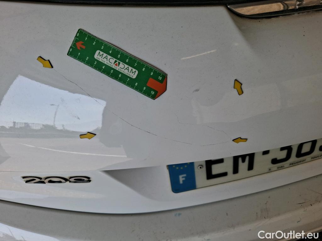  Peugeot  208  Affaire Premium 1.6 HDi 75CV BVM5 E6 #21