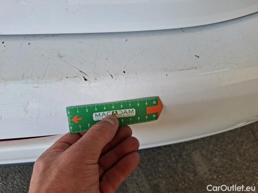  Peugeot  208  Affaire Premium 1.6 HDi 75CV BVM5 E6 #37
