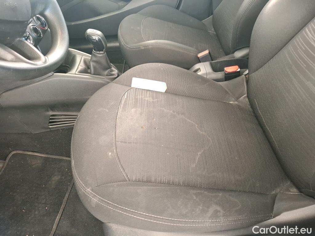 Peugeot  208  Affaire Premium 1.6 HDi 75CV BVM5 E6 #1
