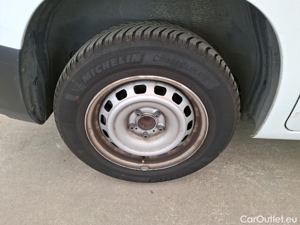  Citroen  Berlingo  Fourgon Club M 650 1.5 BlueHDi 100CV BVM6 E6d #37