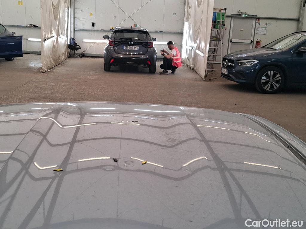  Toyota  Yaris  Hybride Affaires / 2019 / 5P / Berline 1.5 Hybride 116h Dynamic Business  #7