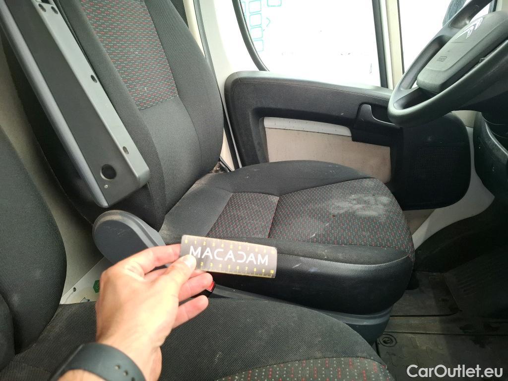  Citroen  Jumper CITROEN  / 2014 / 4P / Fourgon tôlé 33 L2H2 BlueHDi 110 BVM6 Club #17
