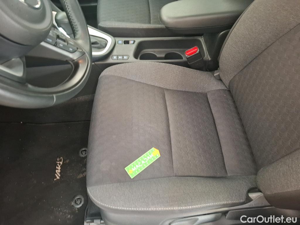  Toyota  Yaris  Hybride Affaires / 2019 / 5P / Berline 1.5 Hybride 116h Dynamic Business  #28