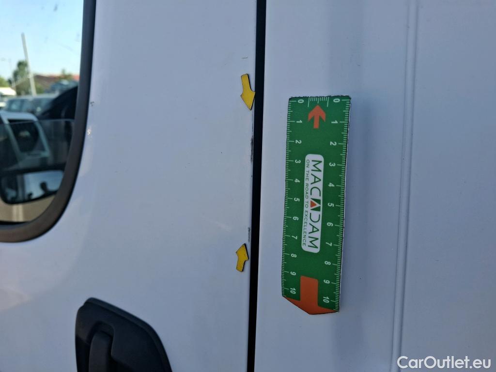  Fiat  Ducato FIAT  SC  2014  2P  Châssis cabine 35 L 23 Multijet 140 Pack Pro Nav #46