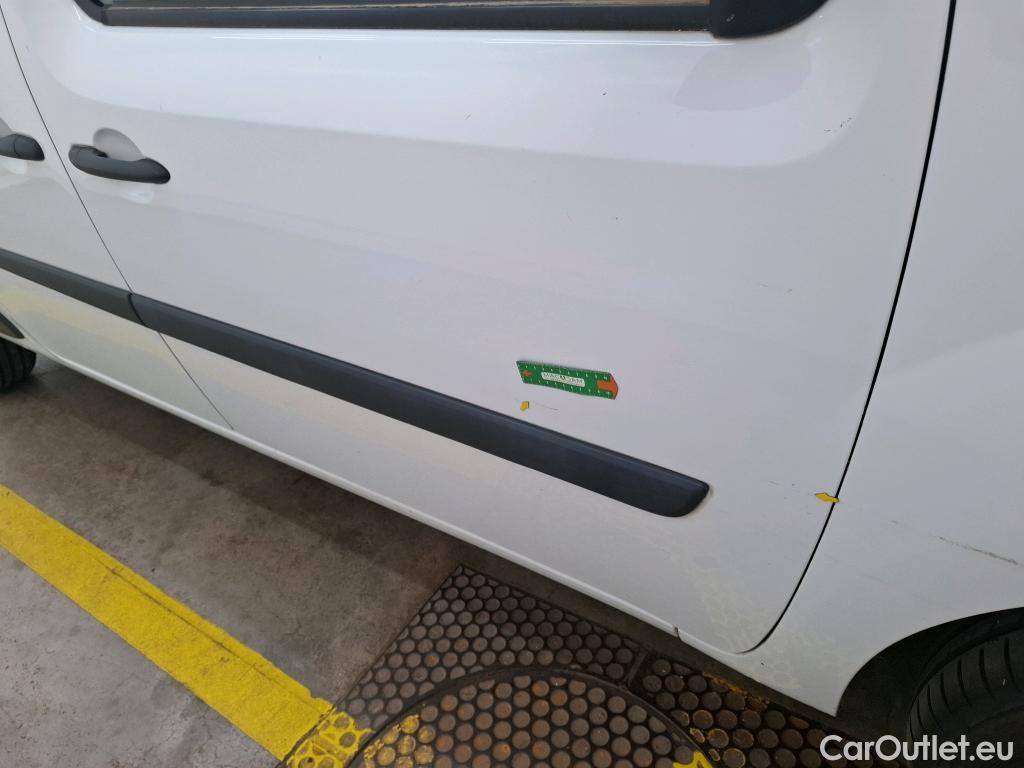  Renault  Kangoo  Express Maxi Extra (Série Spéciale) 1.5 dCi 90CV BVM5 E6 #91