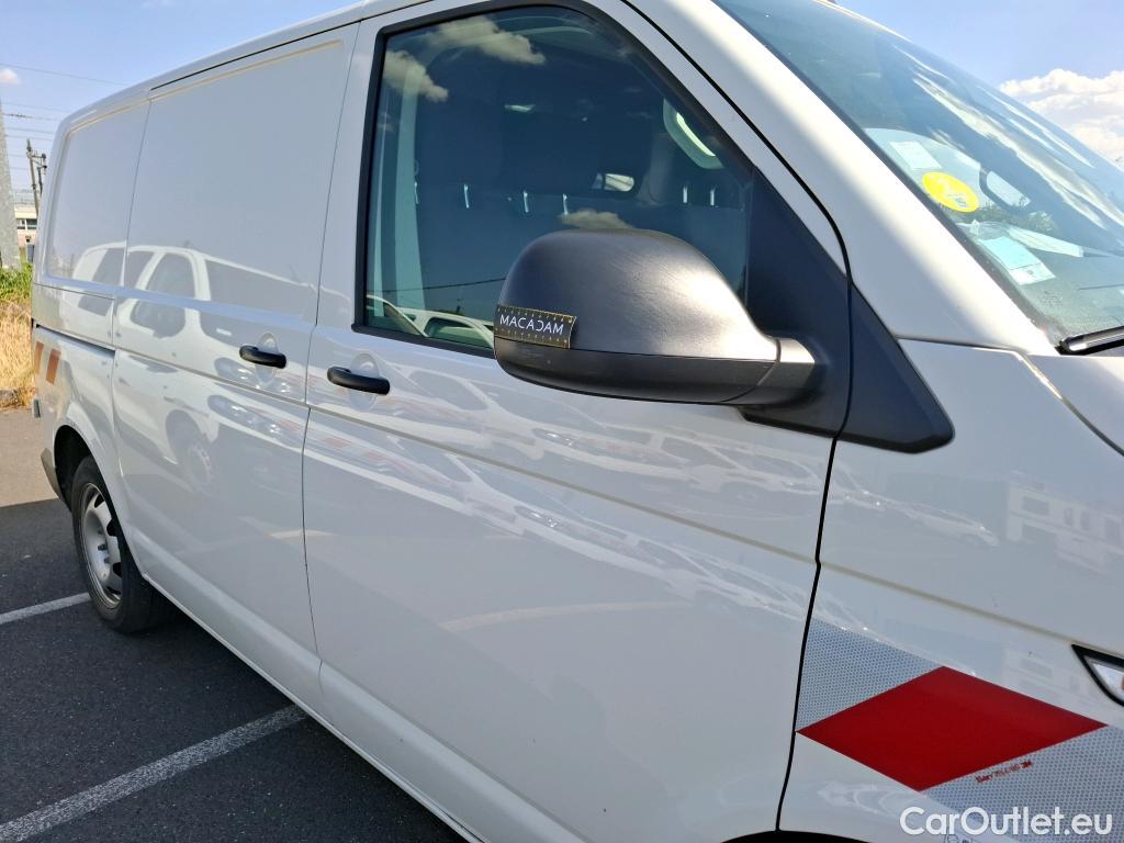  Volkswagen  Transporter VOLKSWAGEN  / 2019 / 4P / Fourgon tôlé 2.0 TDi 150 4MO L1H1 Business Line #35