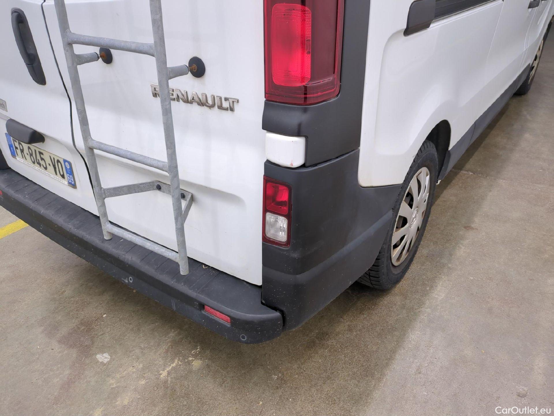  Renault  Trafic RENAULT  / 2019 / 4P / Fourgon tole NV FG GCF L2H2 1200 Energy dCi 145 #24