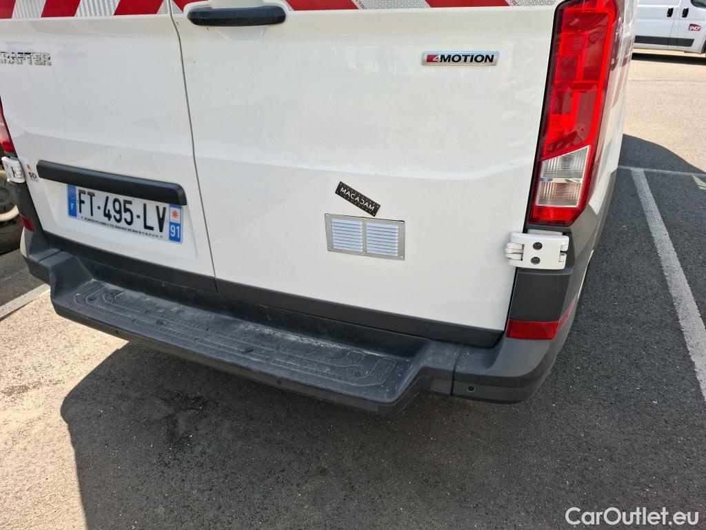  Volkswagen  Crafter VOLKSWAGEN  / 2017 / 4P / Fourgon tôlé 2.0 TDI 140 35 L3H3 4MO Procab Busi Line #50