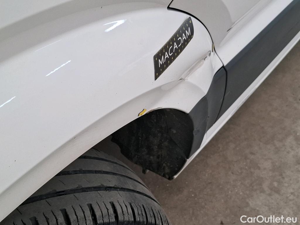 Volkswagen  Crafter  Fourgon 35 Fourgon L4H3 FWD 2.0 TDI 140CV BVM6 E6 #10