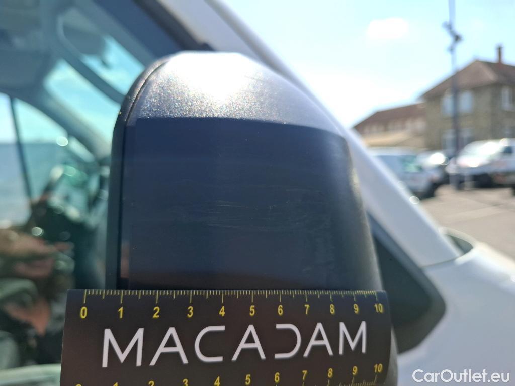  Volkswagen  Crafter VOLKSWAGEN  / 2017 / 4P / Fourgon tôlé 2.0 TDI 140 35 L3H3 4MO Procab Busi Line #32