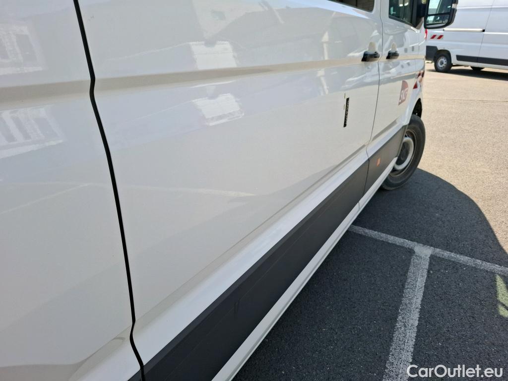  Volkswagen  Crafter VOLKSWAGEN  / 2017 / 4P / Fourgon tôlé 2.0 TDI 140 35 L3H3 4MO Procab Busi Line #47