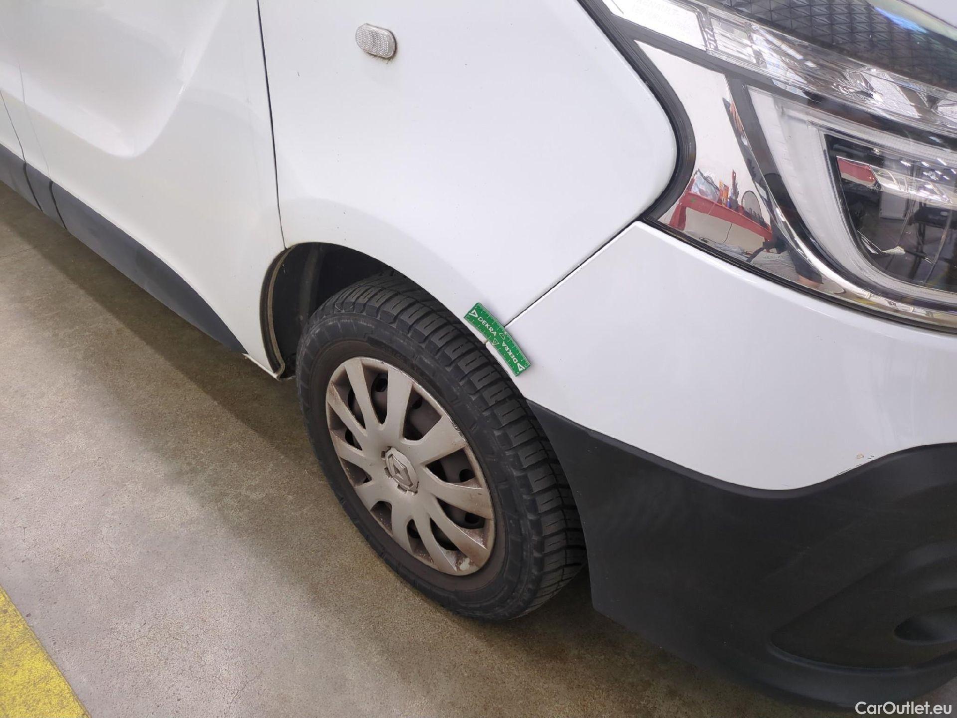  Renault  Trafic RENAULT  / 2019 / 4P / Fourgon tole FG GCF L2H2 1200 Energy dCi 145 E6 #10