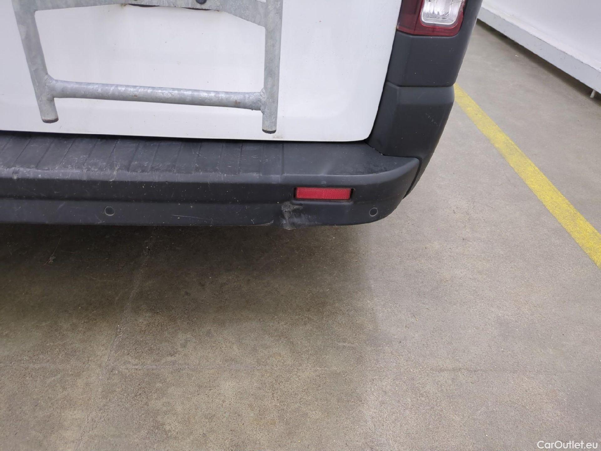  Renault  Trafic RENAULT  / 2019 / 4P / Fourgon tole FG GCF L2H2 1200 Energy dCi 145 E6 #31