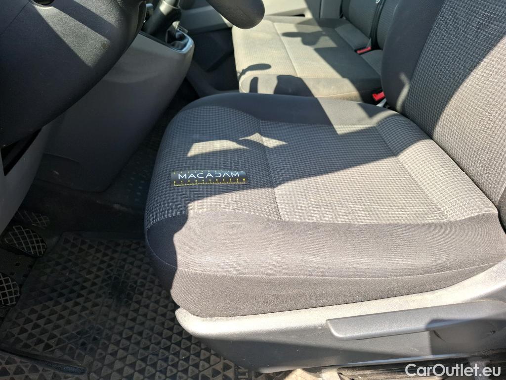  Volkswagen  Transporter VOLKSWAGEN  / 2019 / 4P / Fourgon tôlé 2.0 TDi 150 4MO L1H1 Business Line #17