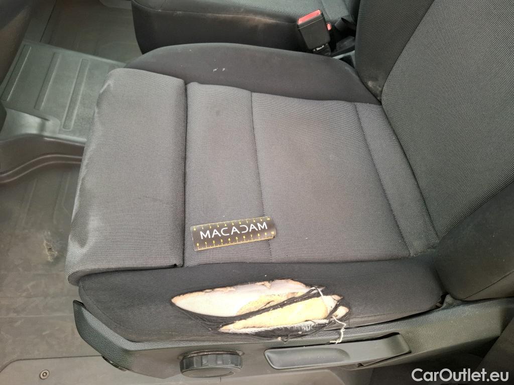  Volkswagen  Crafter  Fourgon 35 Fourgon L4H3 FWD 2.0 TDI 140CV BVM6 E6 #13