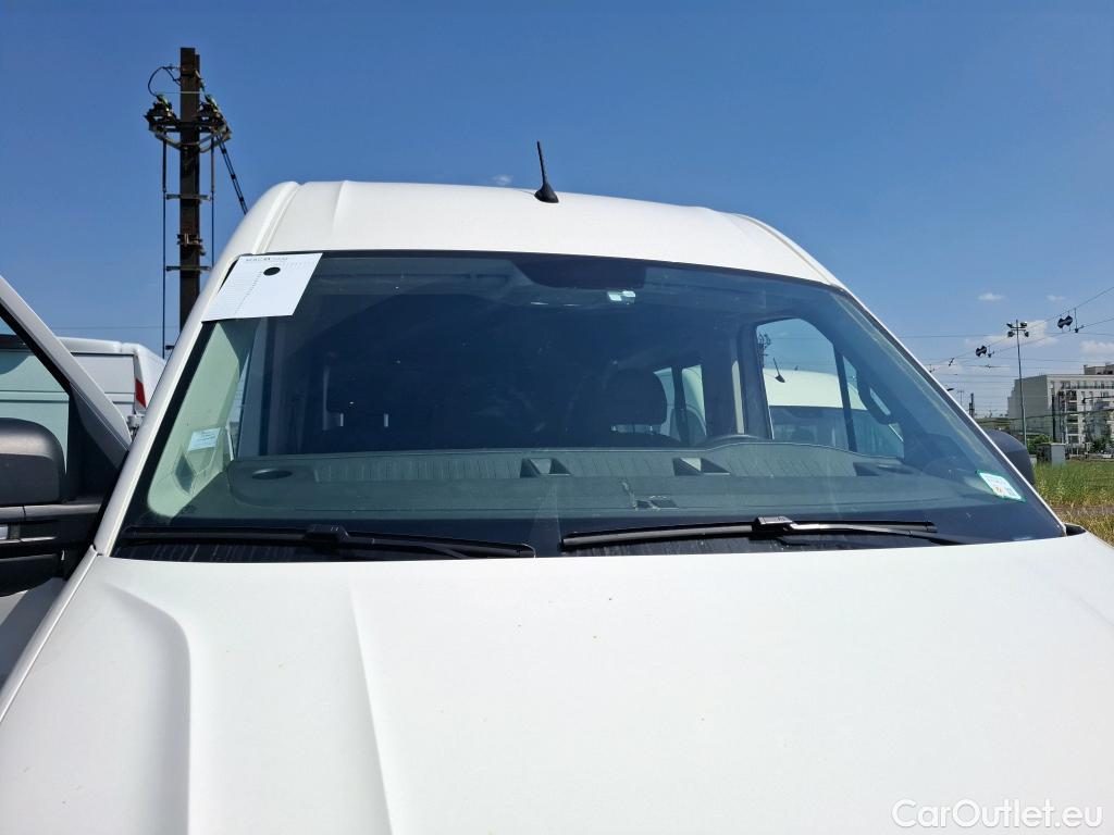  Volkswagen  Crafter VOLKSWAGEN  / 2017 / 4P / Fourgon tôlé 2.0 TDI 140 35 L3H3 4MO Procab Busi Line #1
