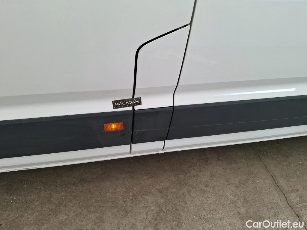  Volkswagen  Crafter  Fourgon 35 Fourgon L4H3 FWD 2.0 TDI 140CV BVM6 E6 #48