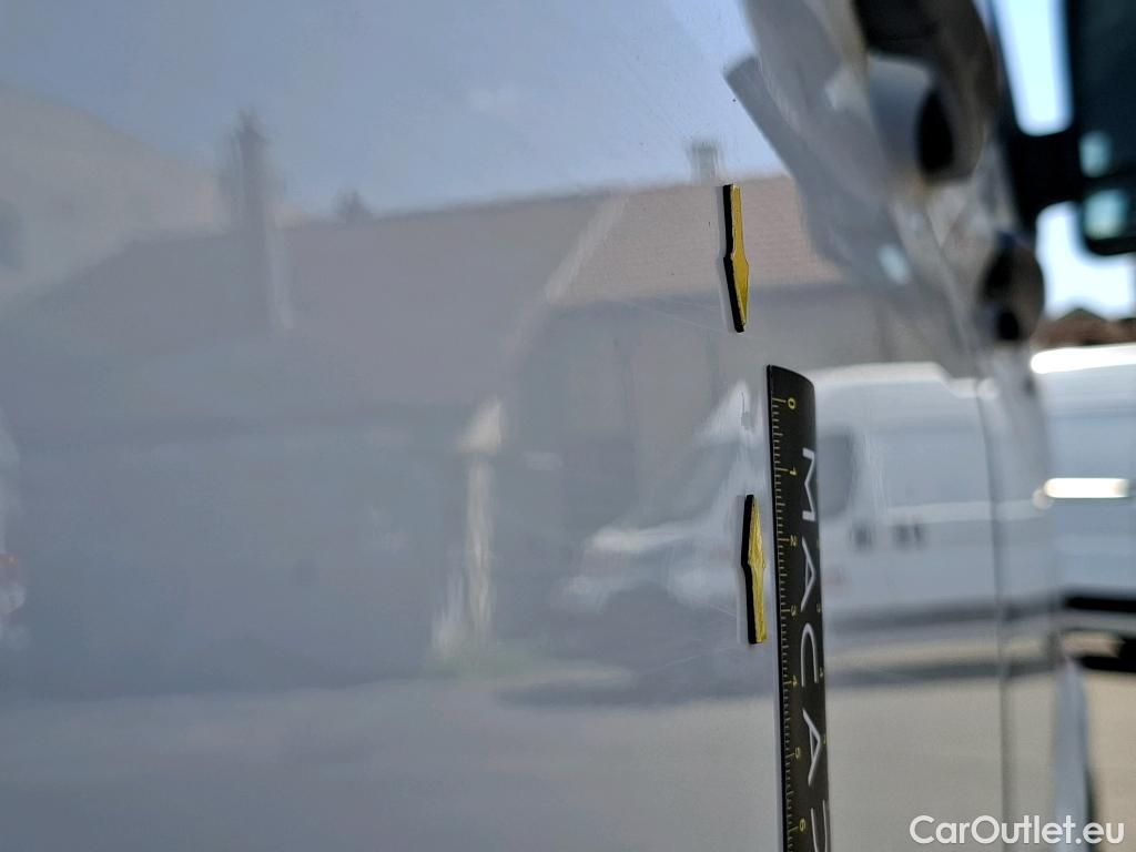  Volkswagen  Crafter VOLKSWAGEN  / 2017 / 4P / Fourgon tôlé 2.0 TDI 140 35 L3H3 4MO Procab Busi Line #48