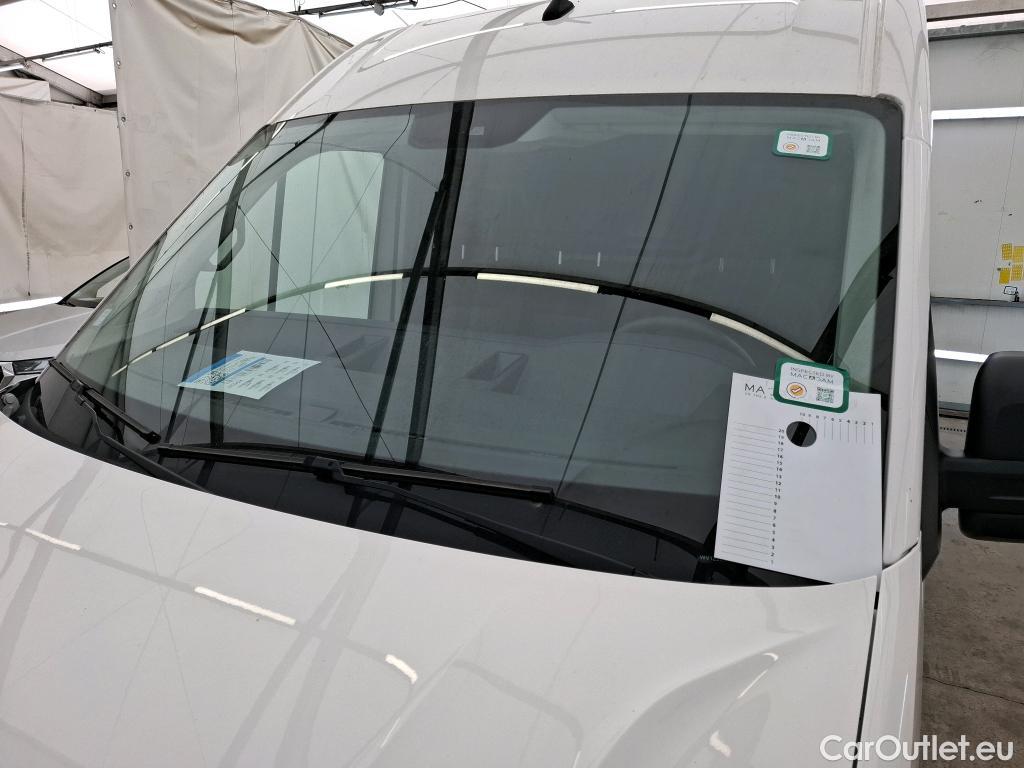  Volkswagen  Crafter  Fourgon 35 Fourgon L4H3 FWD 2.0 TDI 140CV BVM6 E6 #31