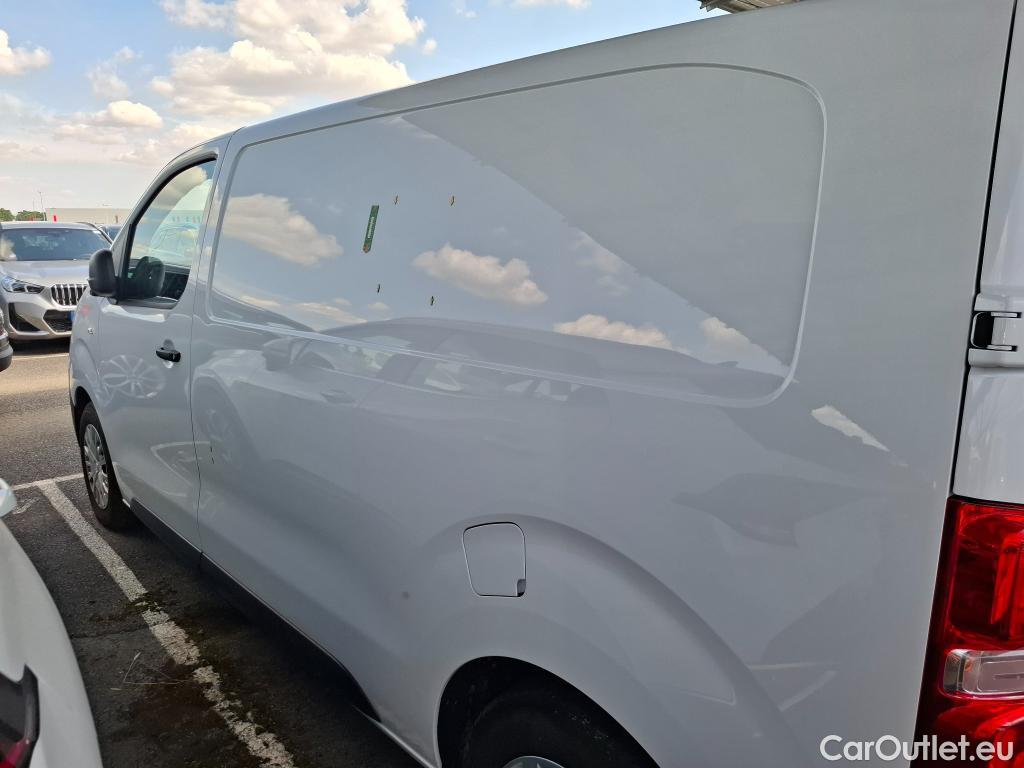  Land Rover  Discovery TOYOTA Proace / 2024 / 4P / Fourgon tôlé Medium 1.5 120 BVM Start #16