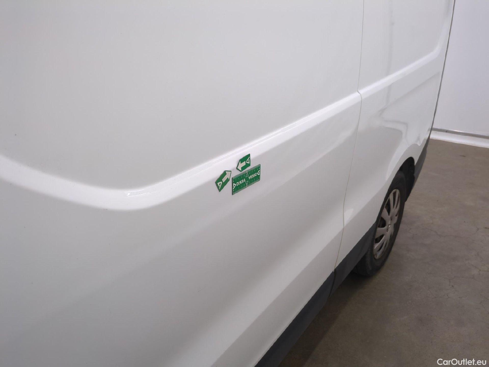  Renault  Trafic RENAULT  / 2019 / 4P / Fourgon tole FG GCF L2H2 1200 Energy dCi 145 E6 #21