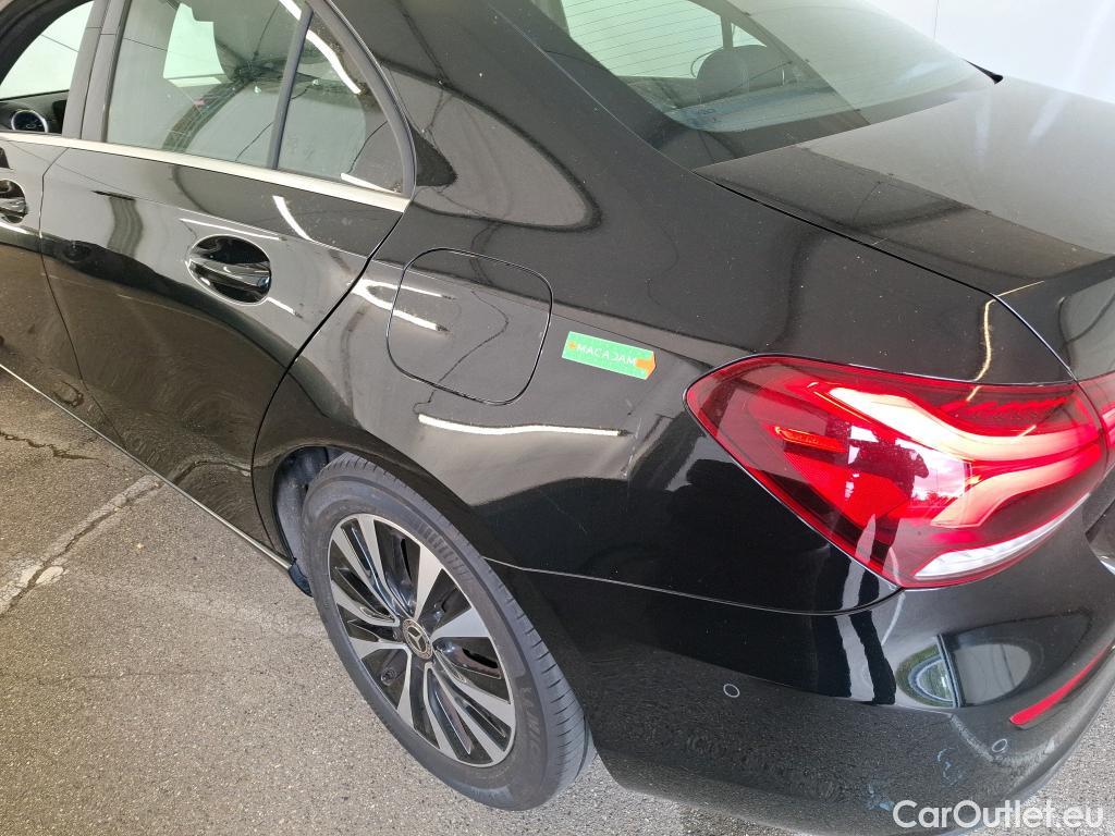  Mercedes  A-Klasse MERCEDES-BENZ Classe A Berline / 2018 / 4P / Berline A 180 d Business Line 8G-DCT #26