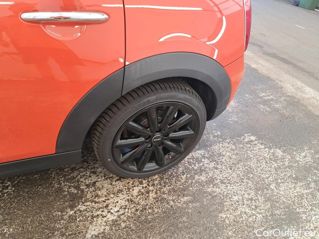 Mini  Cooper MINI Mini / 2014 / 5P / Berline One Finition Chili 102 ch BVA7 #1