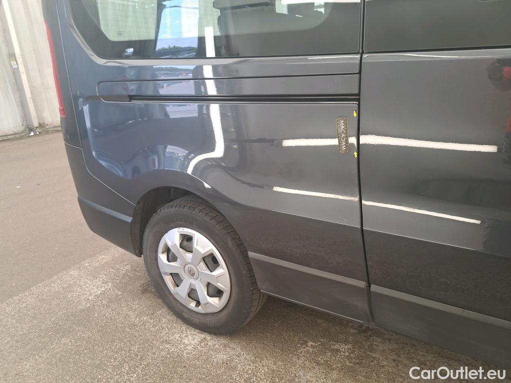  Renault  Trafic  III Combi L2H1 3 0t (8/9 Sièges) Zen 2.0 dCi 150CV BVM6 9 Sieges E6d #1