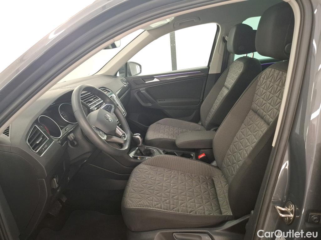  Volkswagen  Tiguan VOLKSWAGEN  / 2020 / 5P / SUV 1.5 TSI 150 DSG7 Life Busines #7