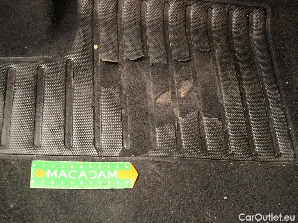  Peugeot  208  Premium 1.5 HDi 100CV BVM6 E6d #3