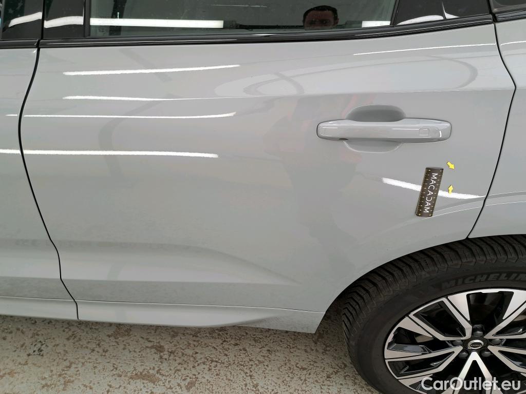 Volvo  XC60  Plus Style Dark 2WD 2.0 B4 195CV BVA8 E6d #4