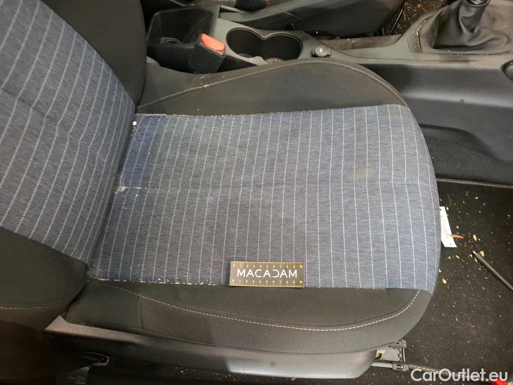  Peugeot  208  Premium 1.5 HDi 100CV BVM6 E6d #17