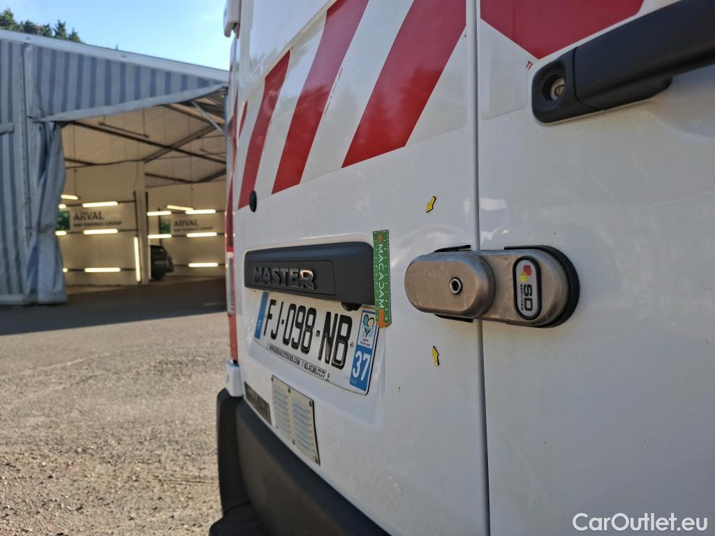  Renault  Master RENAULT  VU 4p Fourgon FG GCf Trac F3500 L3H2 Energy dCi 145 E6 #19