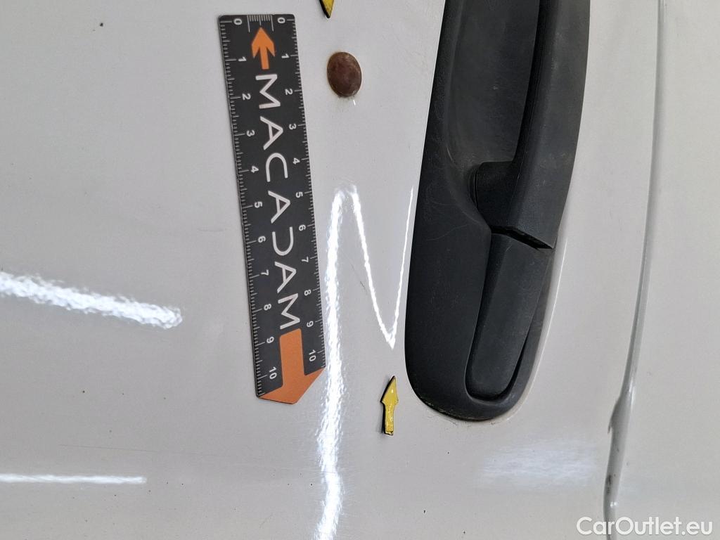  Renault  Trafic  Furgon Grand Confort L2H2 1200 1.6 dCi 125CV BVM6 E6 #45