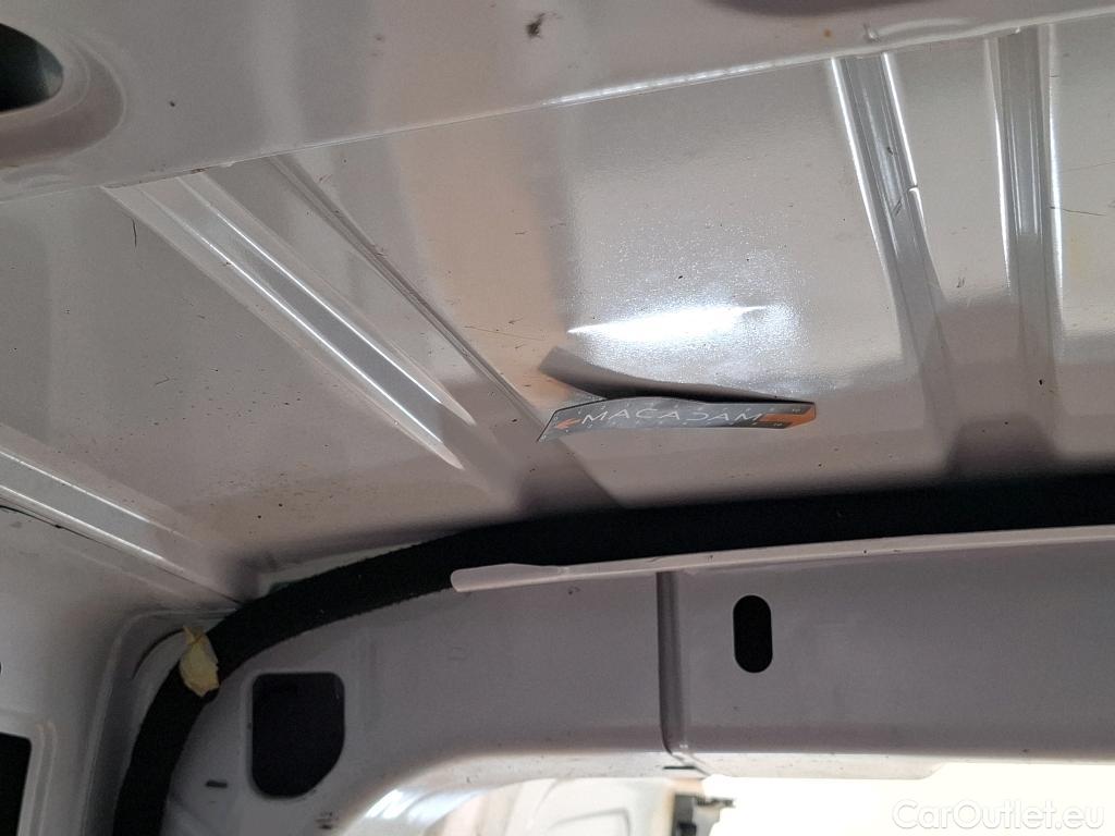  Renault  Trafic  Furgon Grand Confort L2H2 1200 1.6 dCi 125CV BVM6 E6 #15