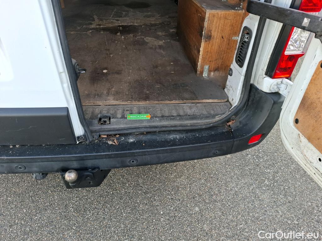  Renault  Master  III Fourgon L2H2 3 5 Grand Confort dCi 135CV BVM6 E6dT #28