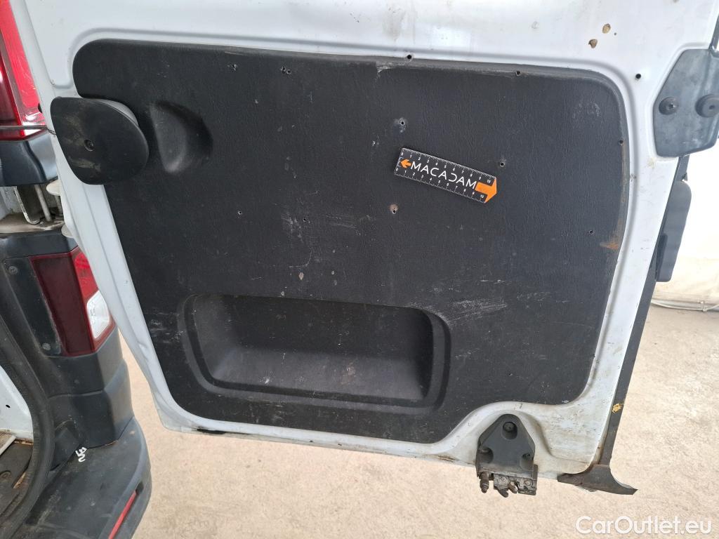  Renault  Trafic  Furgon Grand Confort L2H2 1200 1.6 dCi 125CV BVM6 E6 #64