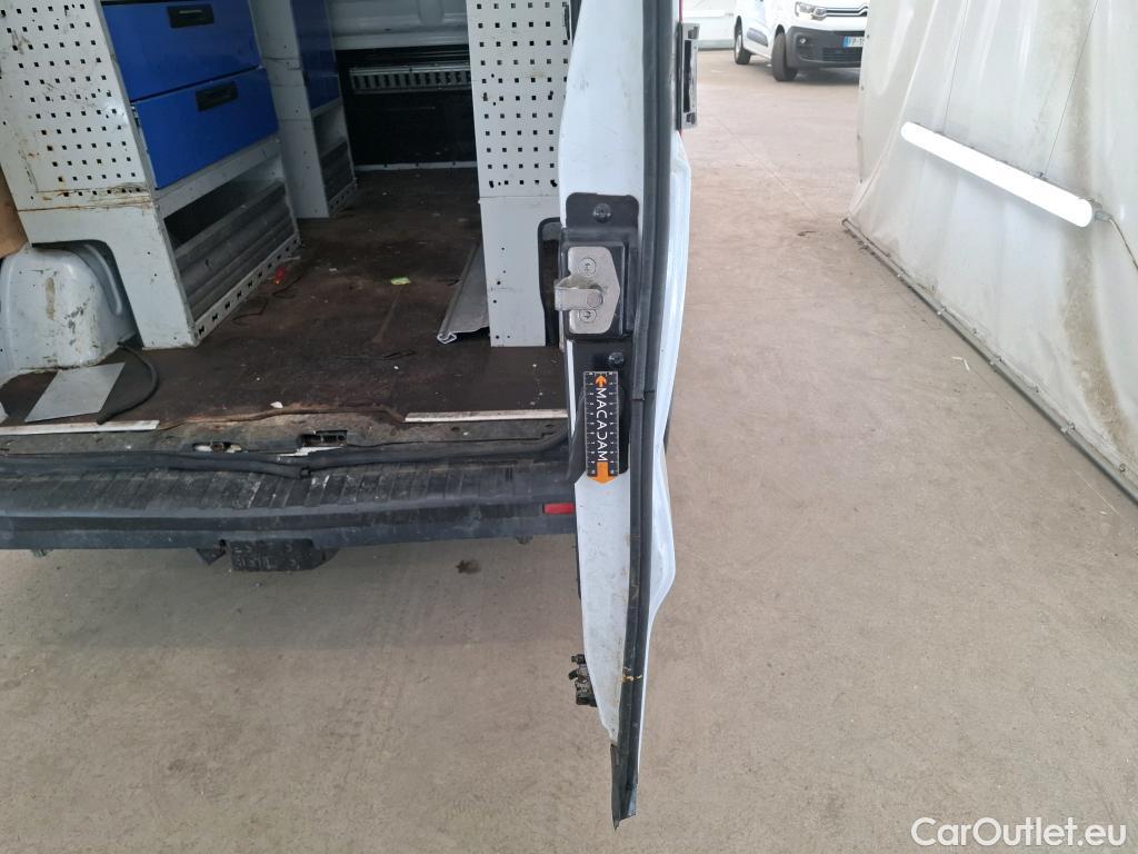  Renault  Trafic  Furgon Grand Confort L2H2 1200 1.6 dCi 125CV BVM6 E6 #62