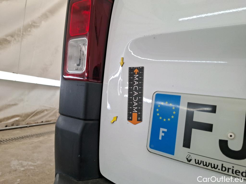  Renault  Trafic  Furgon Grand Confort L2H2 1200 1.6 dCi 125CV BVM6 E6 #47