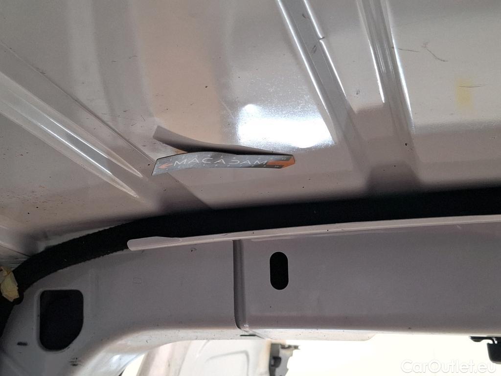  Renault  Trafic  Furgon Grand Confort L2H2 1200 1.6 dCi 125CV BVM6 E6 #16