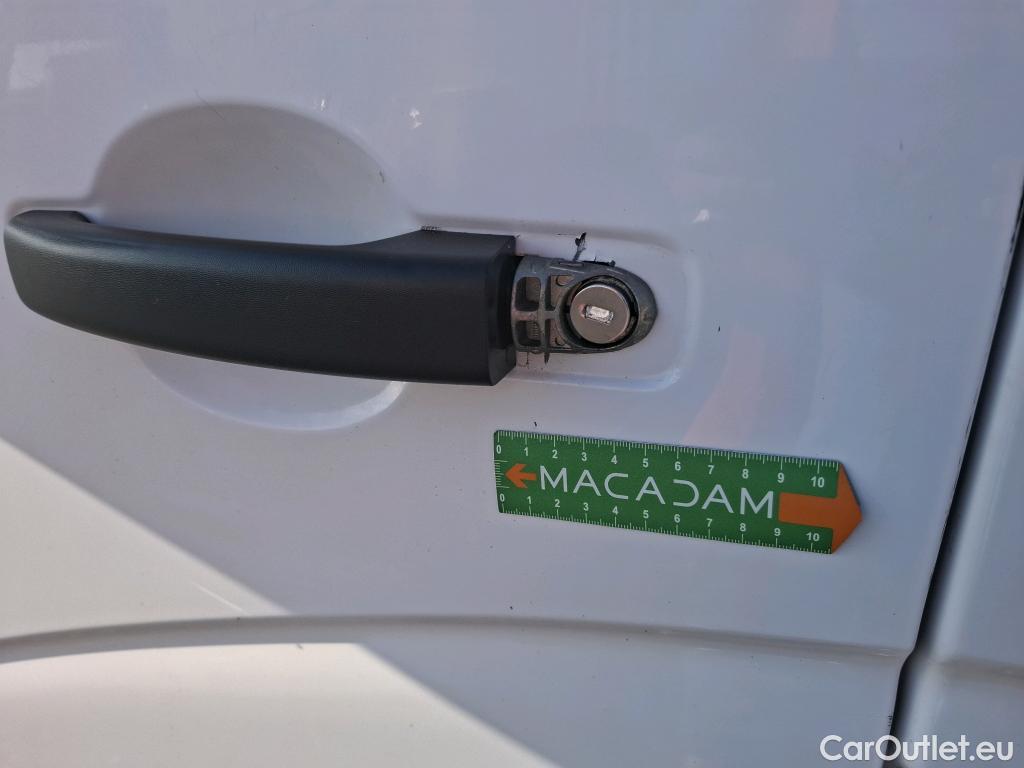  Renault  Master RENAULT  VU 4p Fourgon FG GCf Trac F3500 L3H2 Energy dCi 145 E6 #38