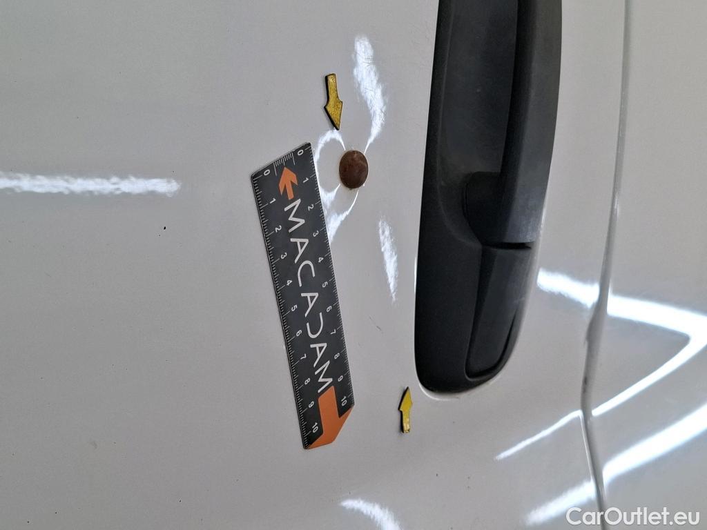  Renault  Trafic  Furgon Grand Confort L2H2 1200 1.6 dCi 125CV BVM6 E6 #44