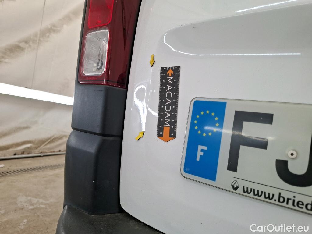  Renault  Trafic  Furgon Grand Confort L2H2 1200 1.6 dCi 125CV BVM6 E6 #48