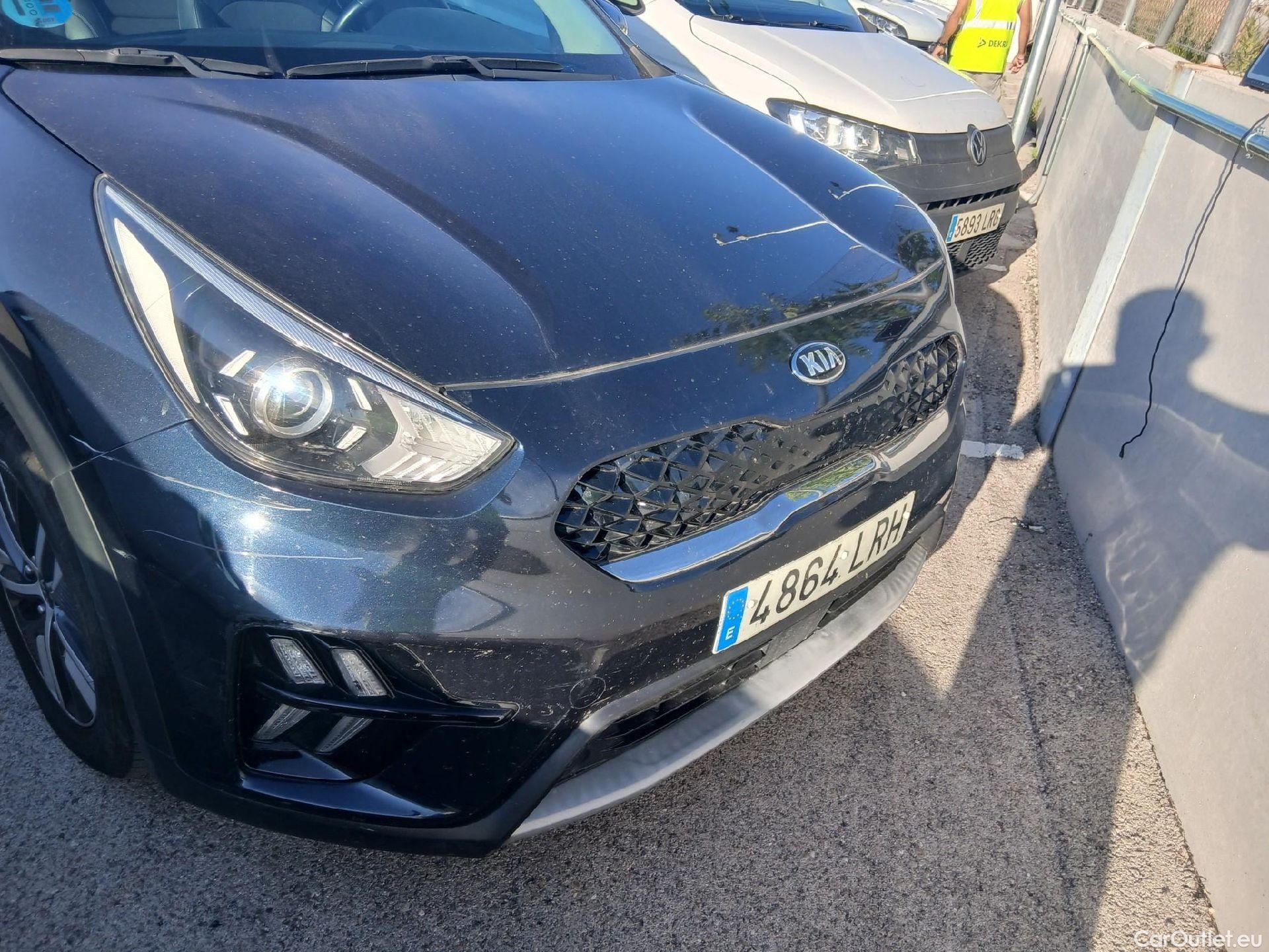  KIA  Niro KIA  / 2019 / 5P / crossover 1.6 GDi HEV 104kW (141CV) Drive #6
