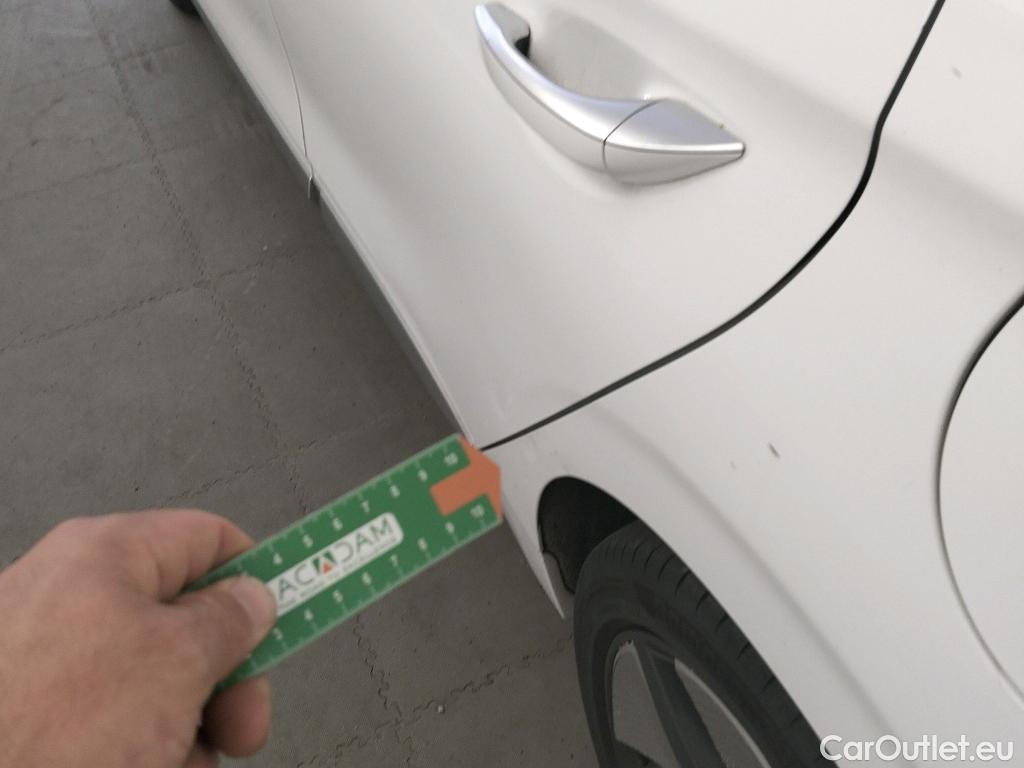  Hyundai   Ioniq HYUNDAI / 2019 / 5P / berlina con portón 1.6 GDI HEV Tecno DCT #10