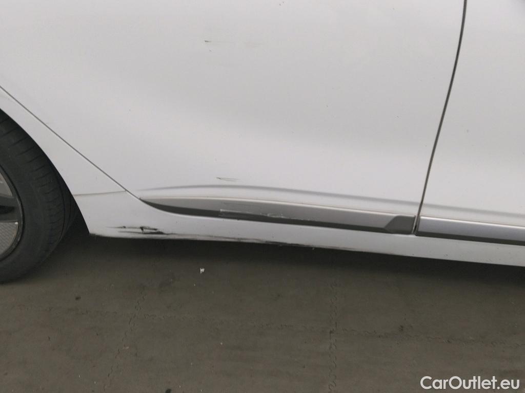  Hyundai   Ioniq HYUNDAI / 2019 / 5P / berlina con portón 1.6 GDI HEV Tecno DCT #44