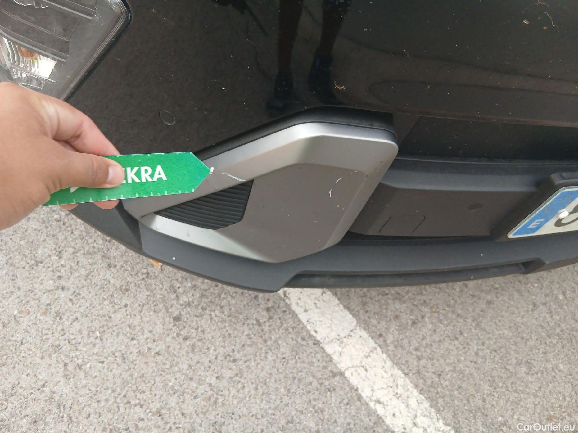  Hyundai  Konna HYUNDAI Kona / 2023 / 5P / todoterreno 1.6 GDI HEV Maxx DCT #8