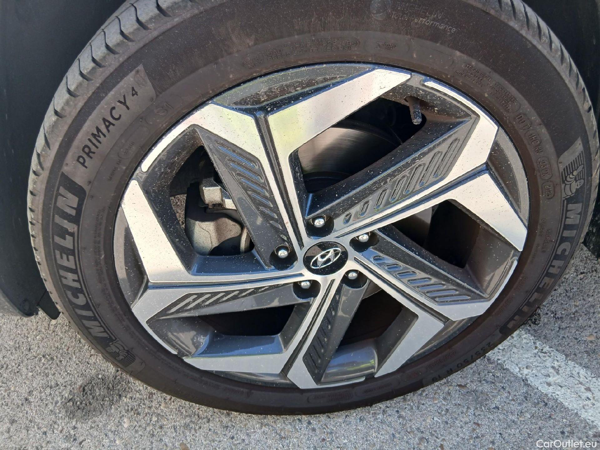  Hyundai  Tucson HYUNDAI  / 2020 / 5P / todoterreno 1.6 TGDI PHEV 195kW Maxx Auto 4X4 #6