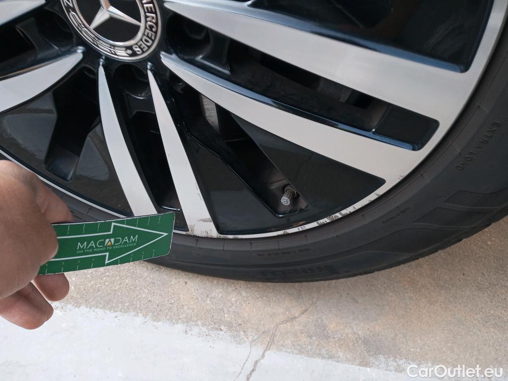  Mercedes  A-Klasse MERCEDES-BENZ Clase A / 2018 / 5P / berlina con portón A 250 e #1